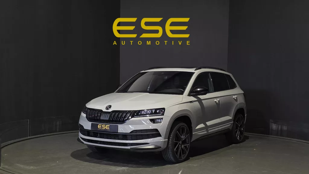 Skoda Karoq 1.5 TSI ACT Sportline | Pano | Carplay | Camera