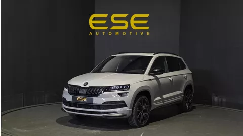 Skoda Karoq 1.5 TSI ACT Sportline | Pano | Carplay | Camera